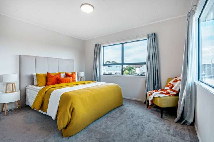 18 Leiden Place Totara Vale_11