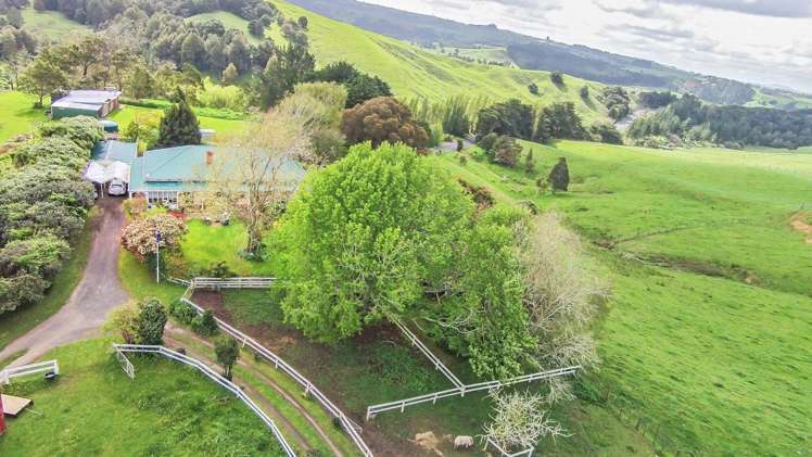 19 Awaroa Landing Road Whangape_8