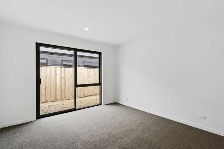 8 Vercoe Street Elgin_9