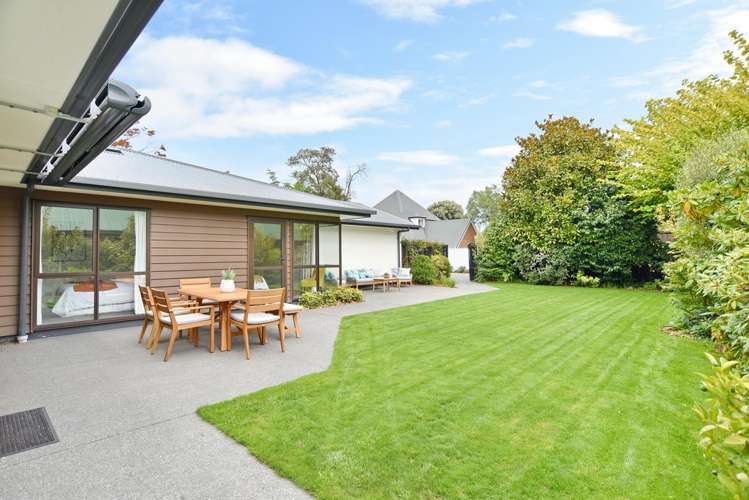 35a Lakewood Drive Burwood_12