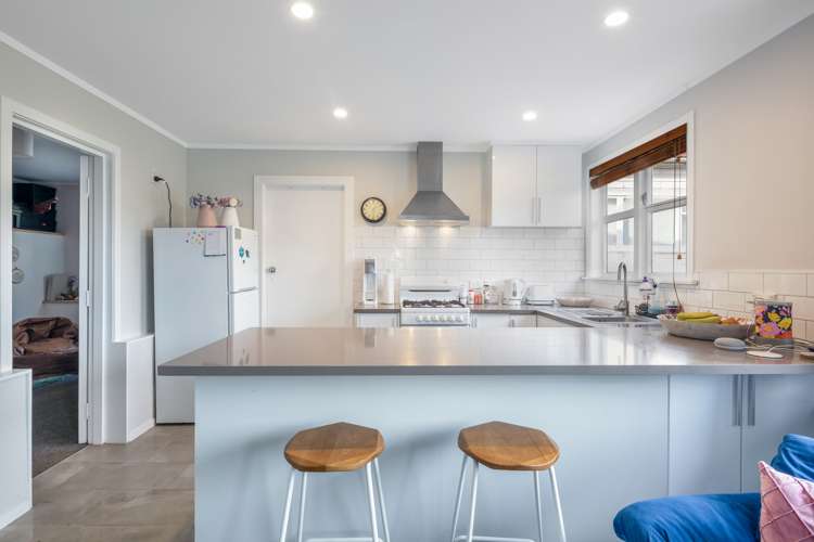 29 Trent Street Island Bay_10