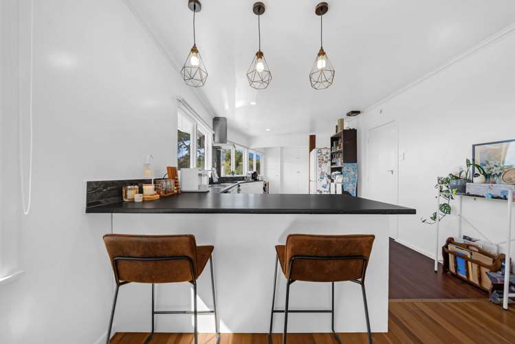 480 Whitford Road Whitford_13