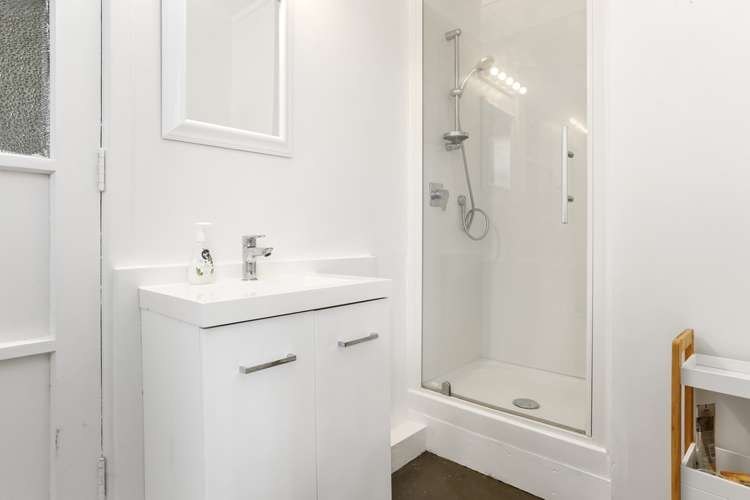 63 Woodfern Crescent Titirangi_15