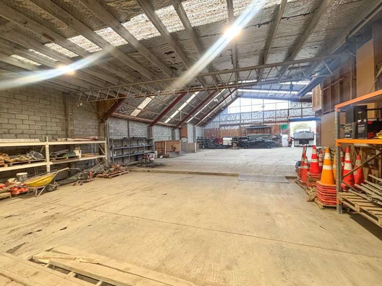 410-412 Tremaine Avenue Takaro_3