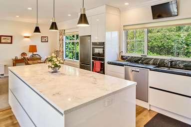 100 Cheviot Road, Lowry Bay_3