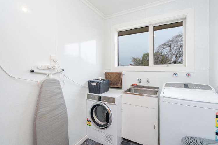142 Catherine Street Windsor_14
