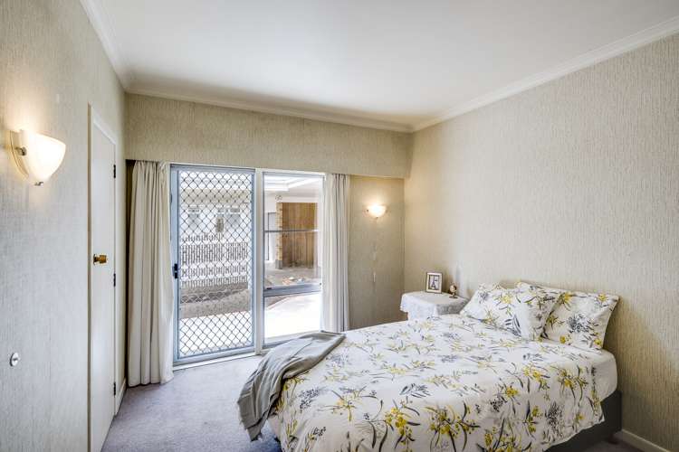 410 Hart Drive Frimley_6