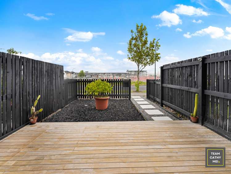 6 Papa Takaro Lane Flat Bush_22