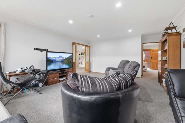 9 Huntly Road Outram_15