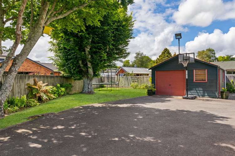 21 Melrose Avenue Owhata_13