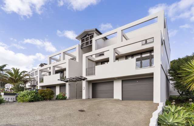 14/8 Monte Cassino Place Birkdale_4