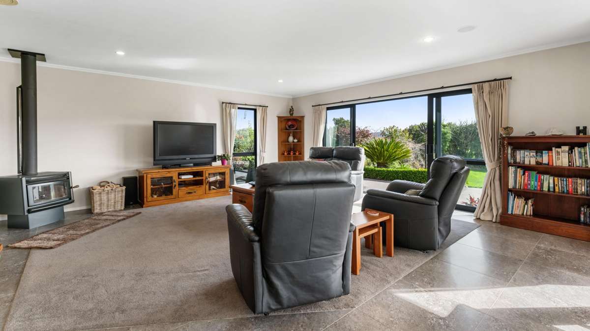 1027 Kaiaua Road_2
