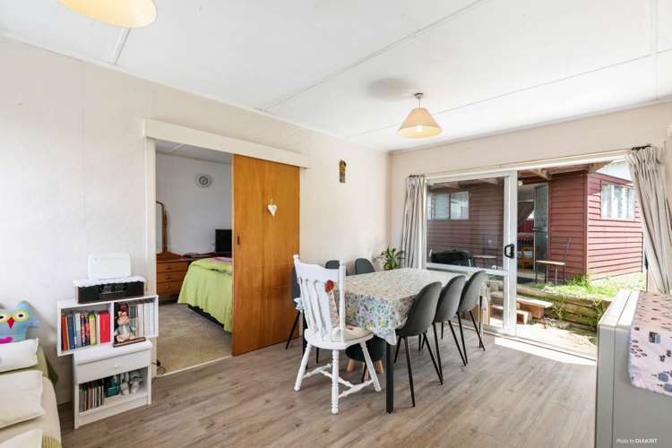 4 Beverley Road Stanmore Bay_10