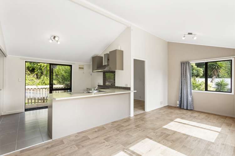 85a Fairclough Road Beach Haven_8