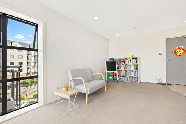 3i/10 Crown Lynn Place New Lynn_2