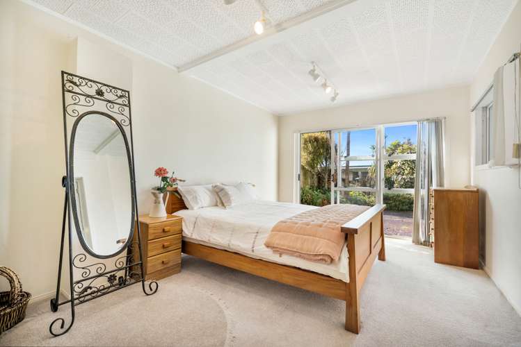 44 Shetland Street Glen Eden_8