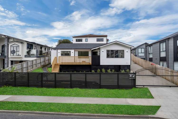 212 Hillside Road_0