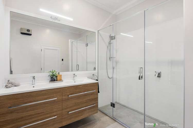 2/25 Thane Road Roseneath_16