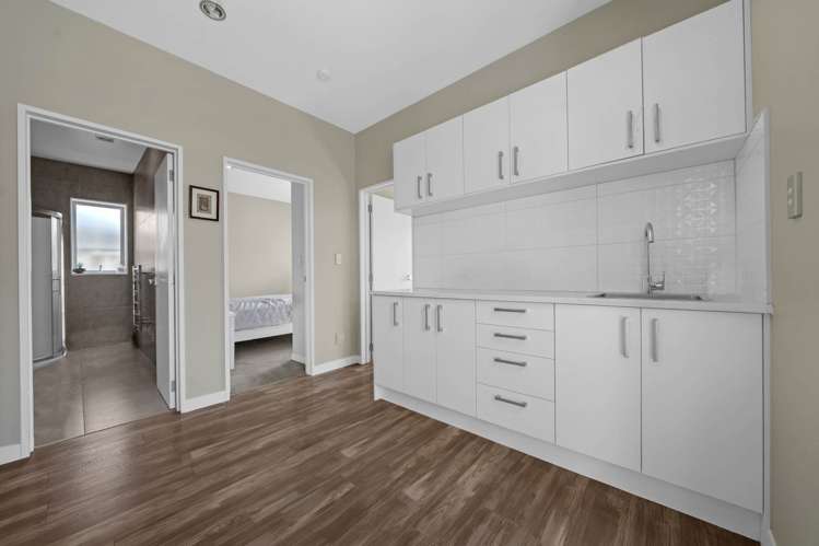 10 Puoro Street Flat Bush_8