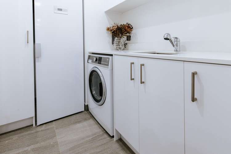 65 - 93 Lakeside Road Wanaka_11