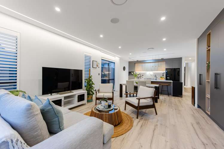 37 Matahae Crescent_3