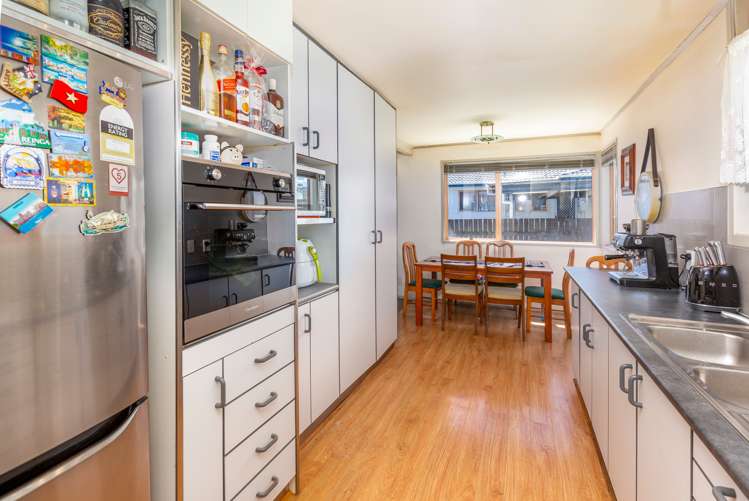 20 Heathdale Crescent Papakura_7