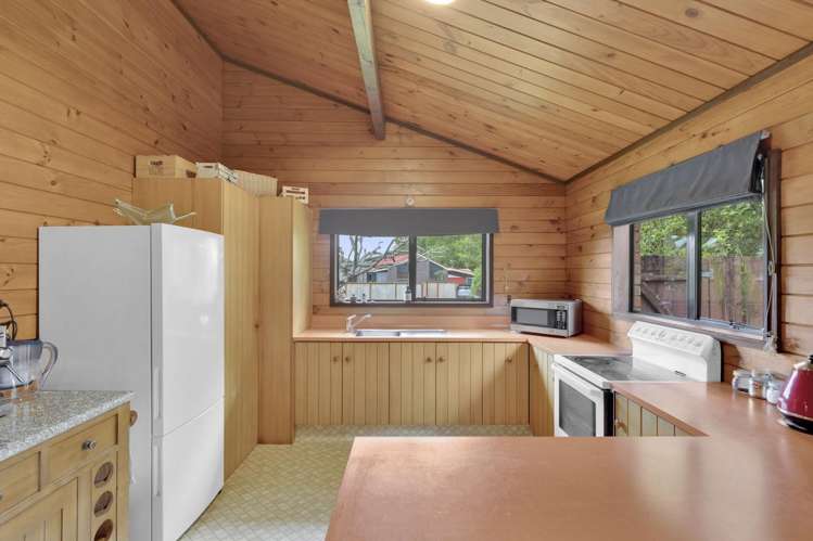 5 Marlowe Drive Leamington_26