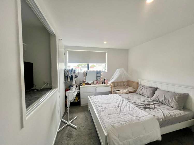 5/24 Yeovil road Te Atatu Peninsula_7