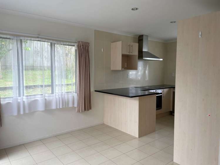 256c Great North Road Henderson_2