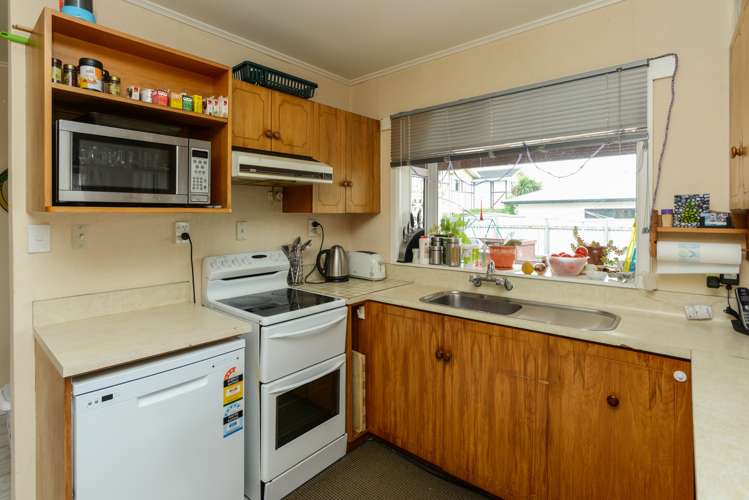 704 Grays Road Mahora_1