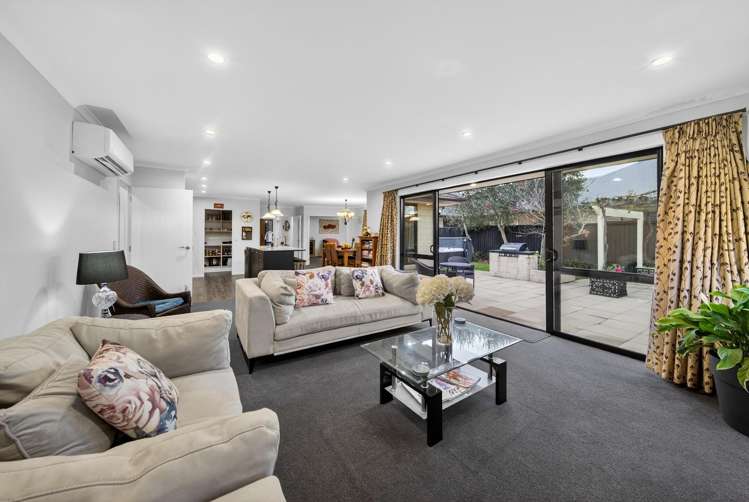 21 Bernice Crescent Yaldhurst_13