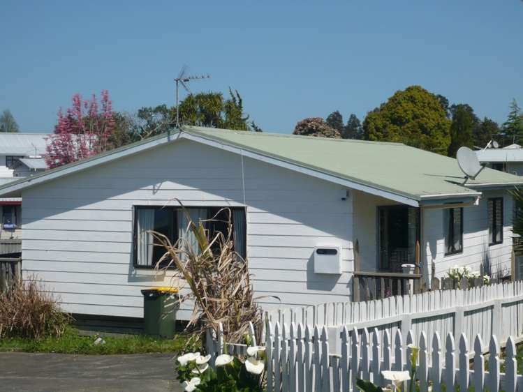 2/11 Igloo Place Red Hill_0