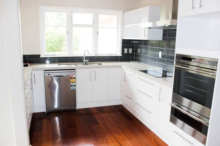 9 Winscombe Street Belmont_1