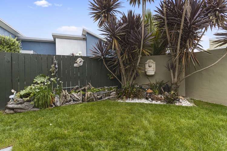 15 Gambia Grove Flagstaff_12