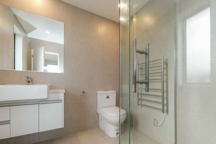 2 Azzurro Way Flat Bush_7