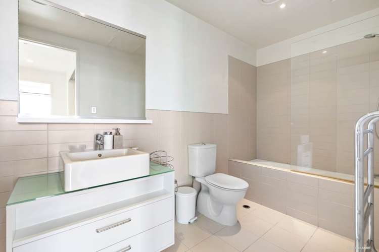 903/18 Beach Road Auckland Central_5