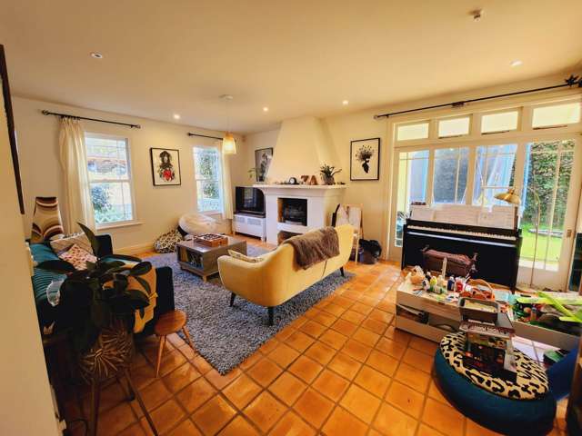 2/36 Cheltenham Road Devonport_2