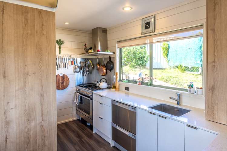 8 Whakarite Road Ostend_4