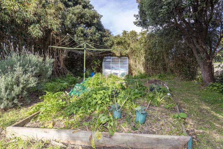 5 Tennis Court Road Raumati South_27