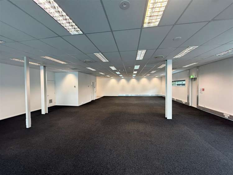 2/9 Barry Hogan Place Riccarton_2