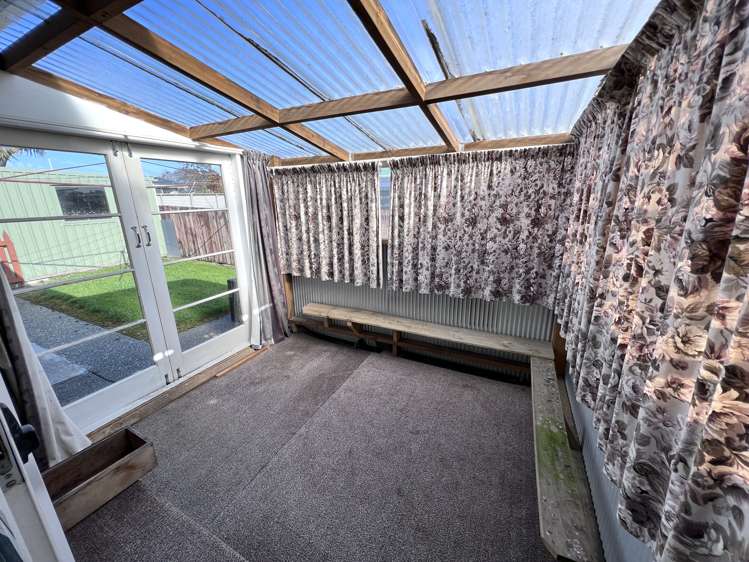 225 Stafford Street Hokitika_6