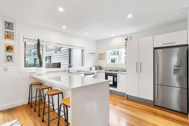 30 Buxton Street Point Chevalier_4