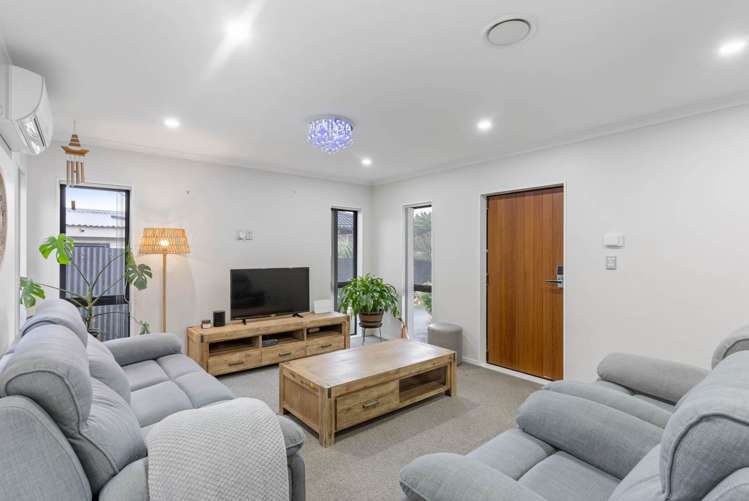 14a Ngatira Place Clendon Park_5