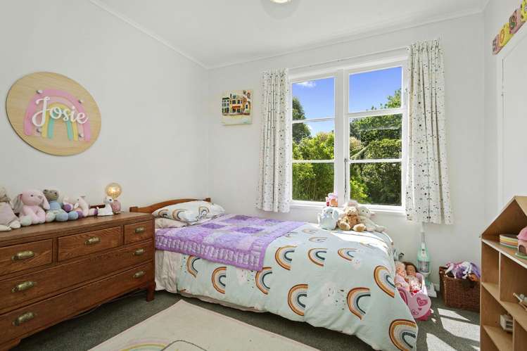 5 Totara Road Miramar_13