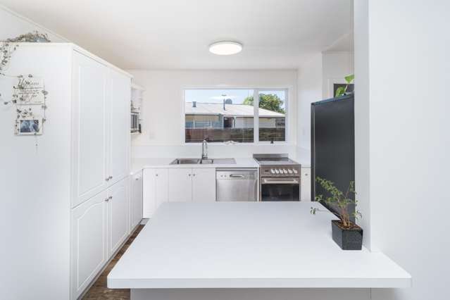 61 Lockhart Avenue Milson_3