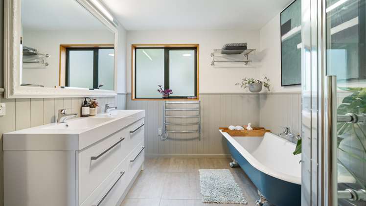 11 Lachie Griffen Rise Governors Bay_18