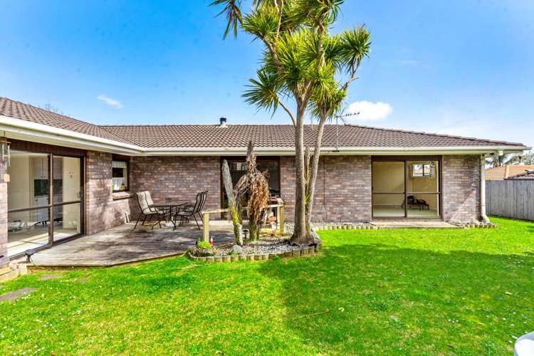 80 Saint Annes Crescent Wattle Downs_19