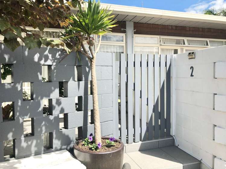 2/137 Jervois Road Herne Bay_0