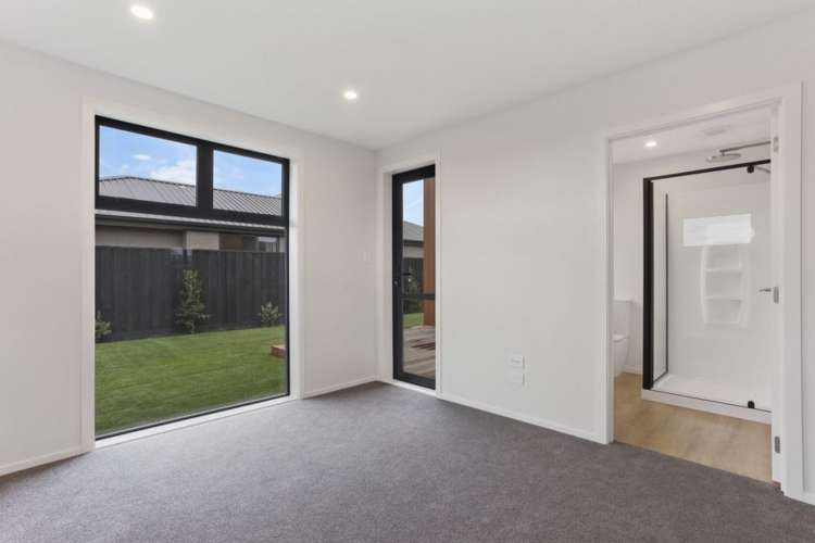 10 Inch Crescent Rangiora_13