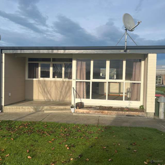 PENSIONER FLATS AVAILABLE